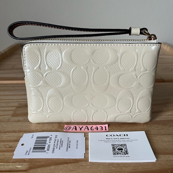 Coach wristlet🎈🎈 - Picture 2 of 8